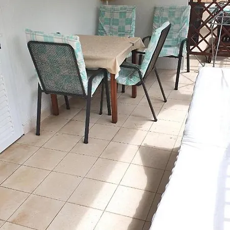 Dora Apartament