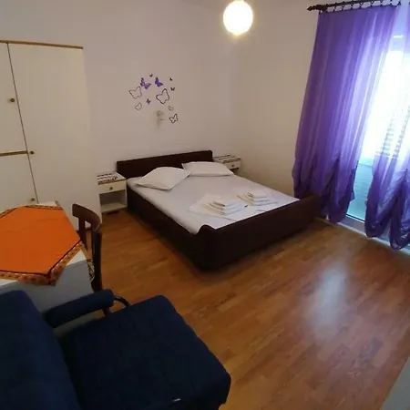 Apartamento Dora *