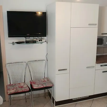 Dora Apartament Banjol